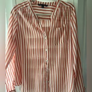 Zac & Rachel Womens Button Up Shirt.